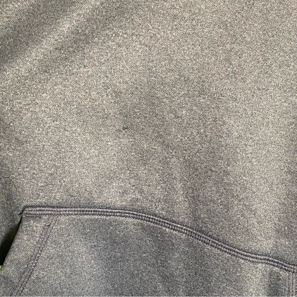 Dry-fit Hooded Sweater - Picture 5 of 6